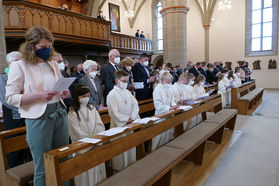 Feier der 1. Heiligen Kommunion in Sankt Crescentius (Foto: Karl-Franz Thiede)